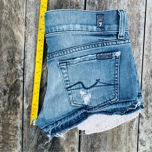 7 For All Mankind Cut Off Denim Shorts Exposed Crochet Lace Pockets Adriana Lina